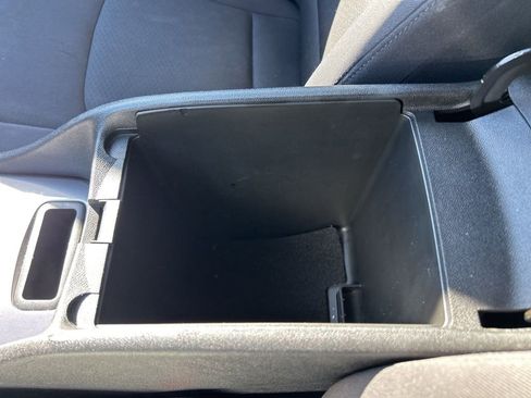 Used 2022 Chevrolet Malibu LT image 34