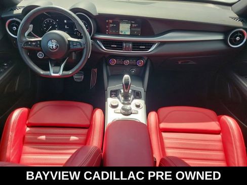 Used 2025 Alfa Romeo Stelvio Sprint w/ Veloce Package AWD/4WD image 18