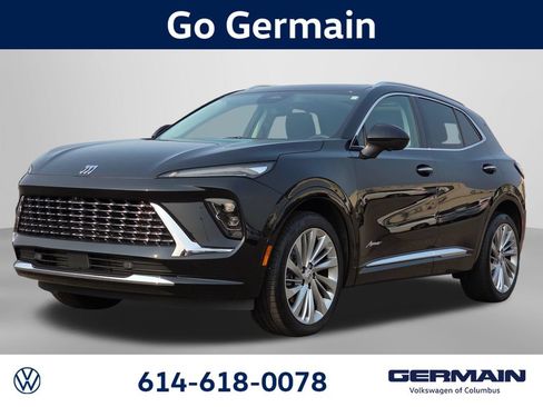 Used 2025 Buick Envision Avenir AWD/4WD image 1