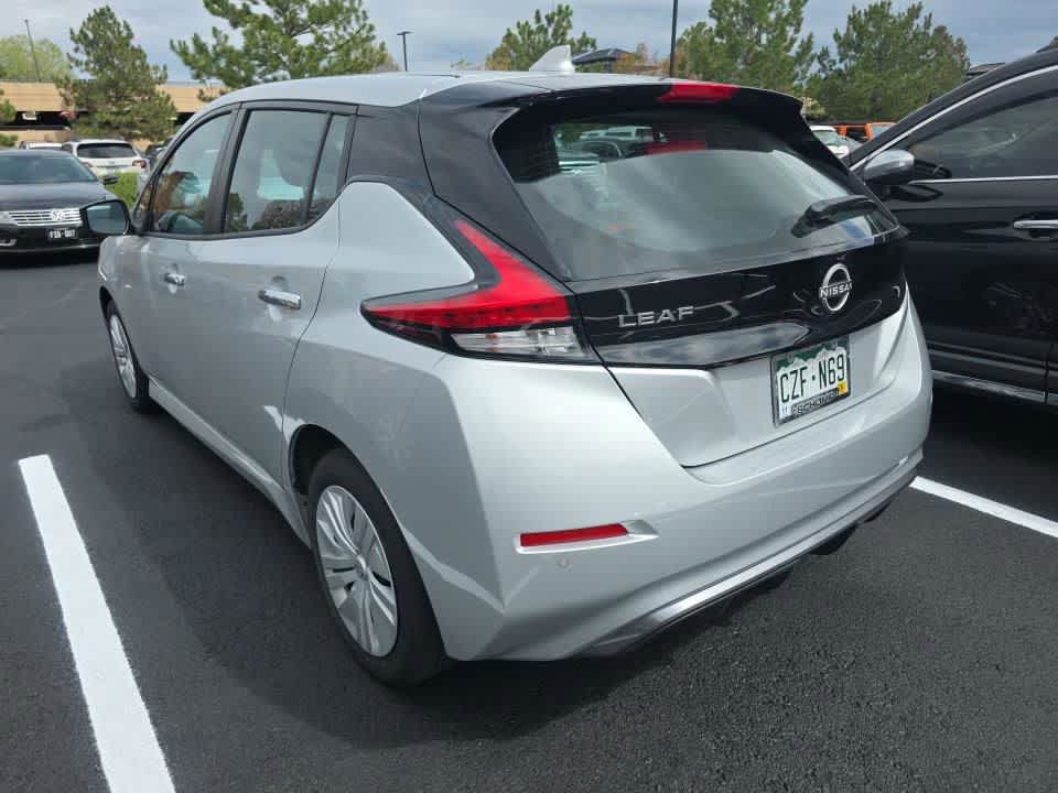 Used 2025 Nissan Leaf S FWD image 3