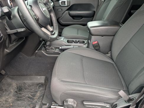 Used 2019 Jeep Wrangler Unlimited Sport S AWD/4WD image 6