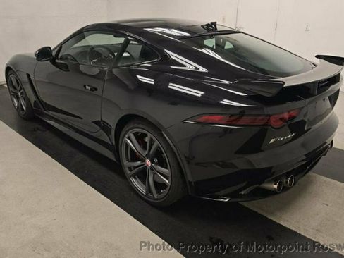 Used 2019 Jaguar F-TYPE SVR image 4