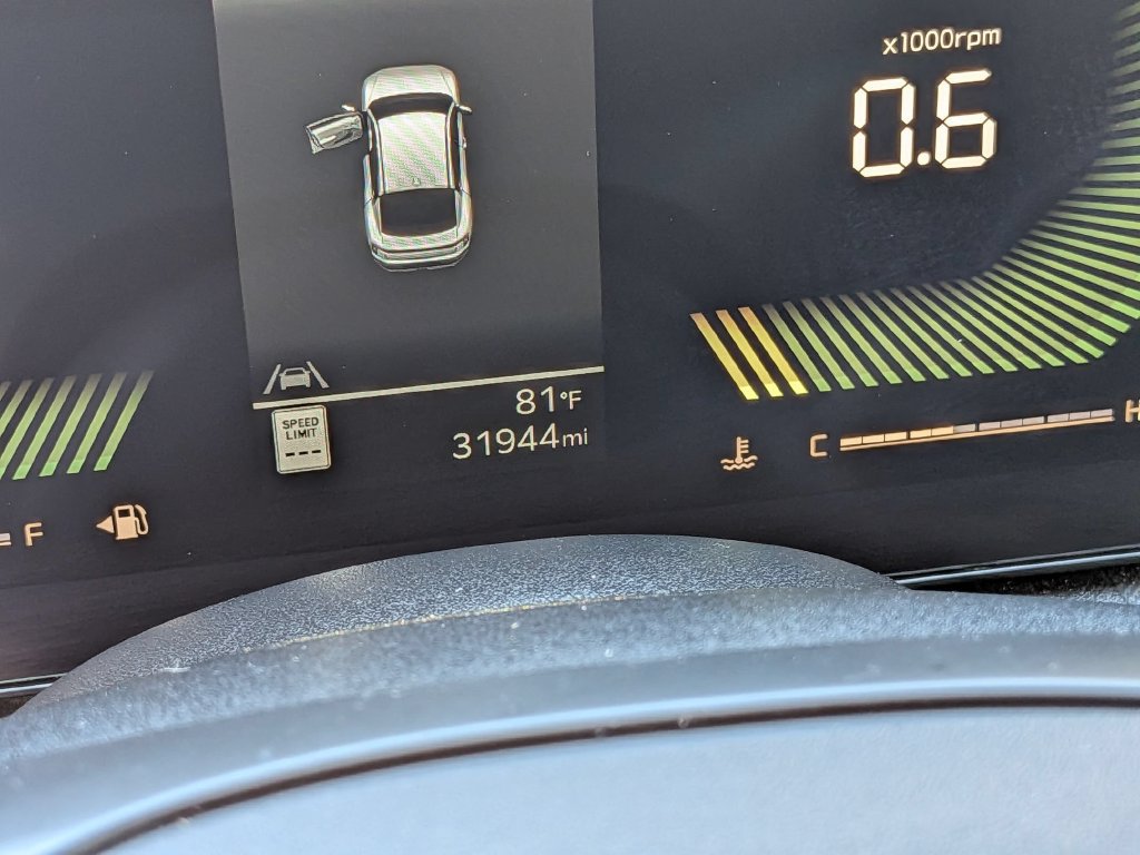 Used 2025 Kia K4 FWD image 21