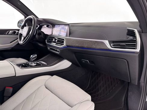 Used 2023 BMW X5 sDrive40i w/ Executive Package image 13