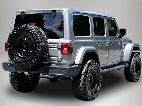 Used 2021 Jeep Wrangler Unlimited Sahara AWD/4WD image 5