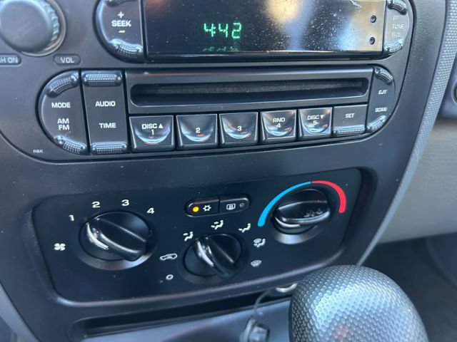 Used 2006 Jeep Liberty Sport AWD/4WD image 19