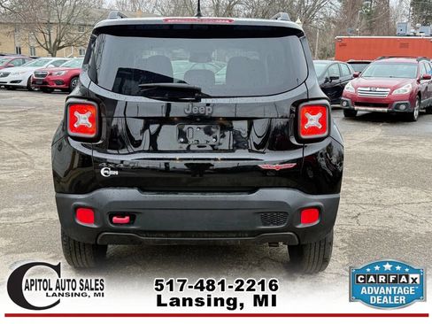 Used 2017 Jeep Renegade Trailhawk image 7