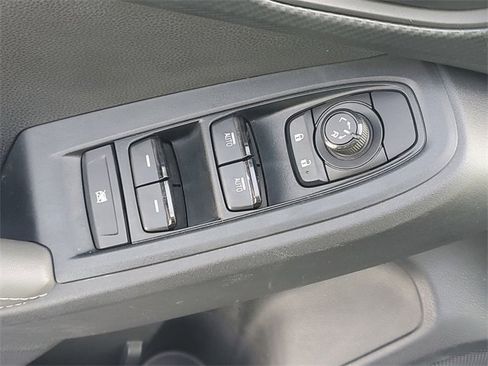 Certified 2024 Subaru Crosstrek 2.0i Premium image 16