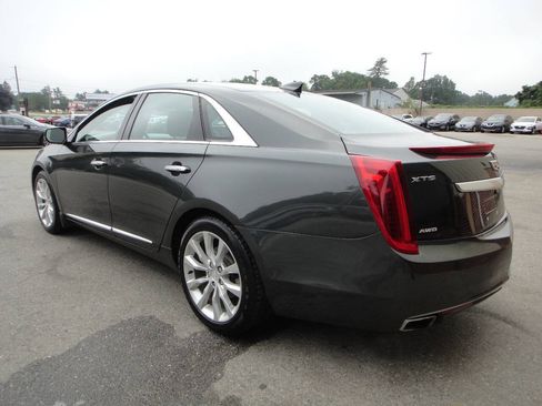 Used 2017 Cadillac XTS Luxury AWD/4WD image 4