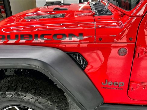 Used 2023 Jeep Wrangler Rubicon w/ LED Lighting Group AWD/4WD image 24