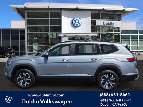 Used 2024 Volkswagen Atlas SE FWD image 7