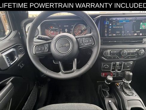 Used 2026 Jeep Wrangler Unlimited Sport image 7