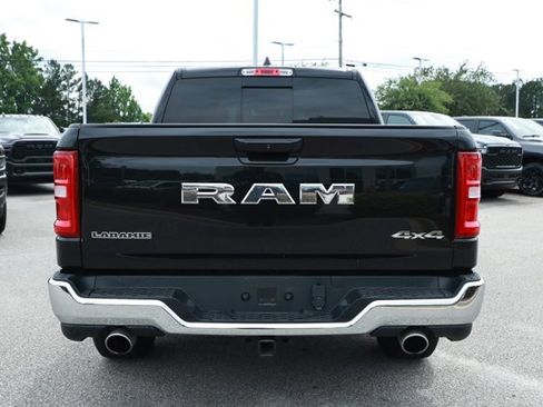 Used 2025 RAM 1500 Laramie AWD/4WD image 7