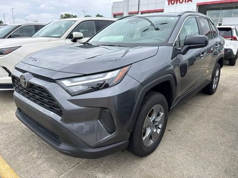 Used 2025 Toyota RAV4 LE AWD/4WD image 1