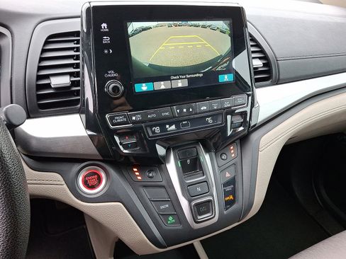 Used 2019 Honda Odyssey EX image 7