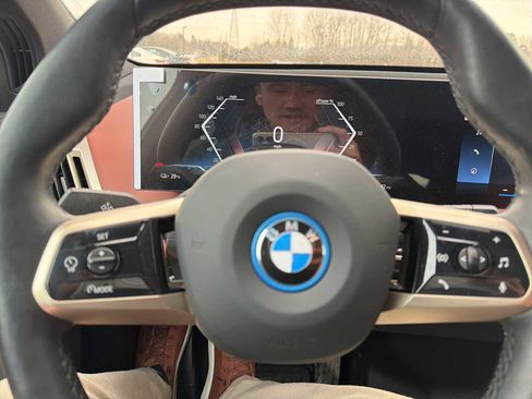 Certified 2023 BMW iX xDrive50 w/ Premium Package image 18