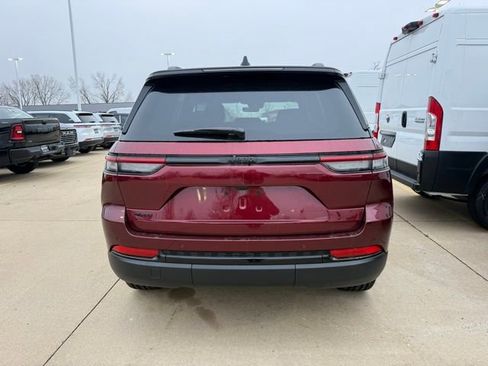 New 2025 Jeep Grand Cherokee Limited AWD/4WD image 10