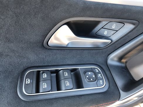 Used 2025 Mercedes-Benz CLA 250 image 25