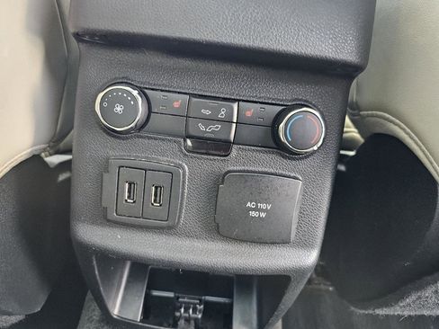 Used 2017 Ford Explorer Platinum AWD/4WD image 28