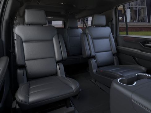 New 2026 GMC Yukon XL Denali w/ Sun & Power Step Package AWD/4WD image 17