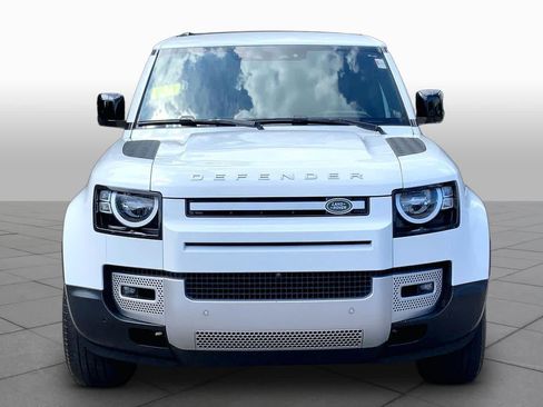 Used 2023 Land Rover Defender 110 S AWD/4WD image 4