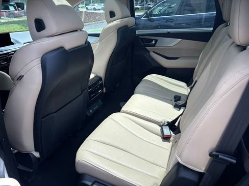 Used 2023 Acura MDX FWD w/ Technology Package image 11