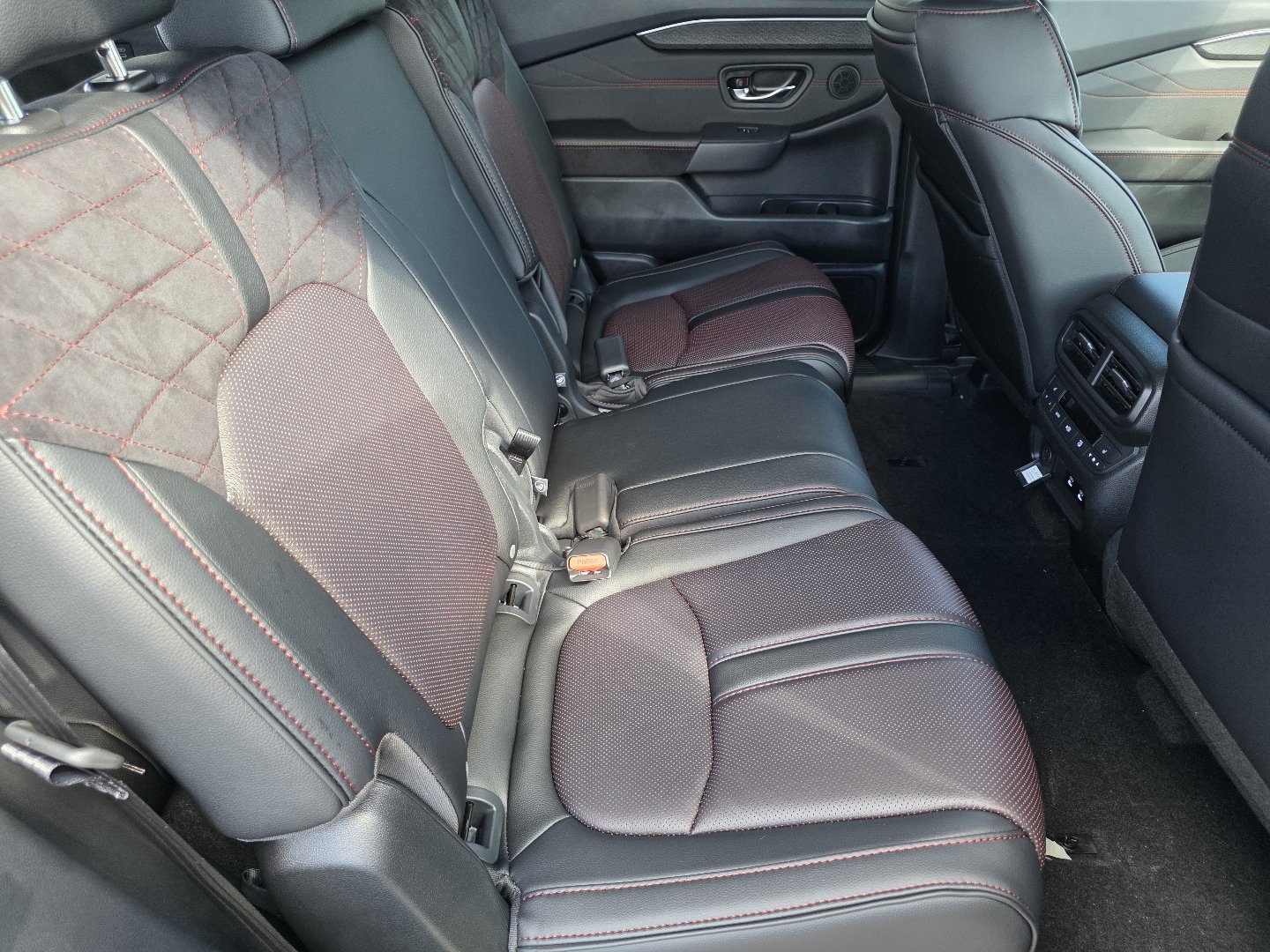 New 2026 Honda Pilot Black Edition image 21