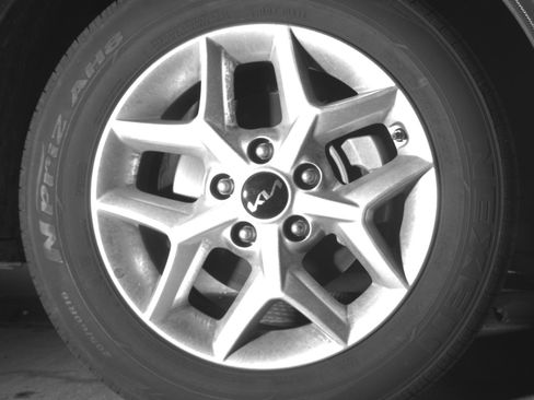 Used 2025 Kia Soul LX w/ LX Technology Package image 13