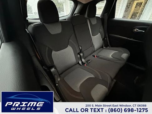 Used 2014 Jeep Cherokee Latitude w/ Cold Weather Group image 16