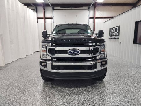 Used 2022 Ford F250 XLT w/ XLT Value Package image 4