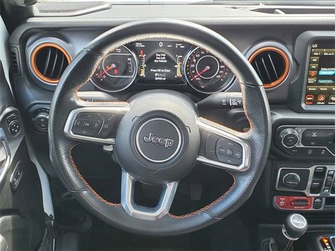 Used 2022 Jeep Gladiator Mojave image 12