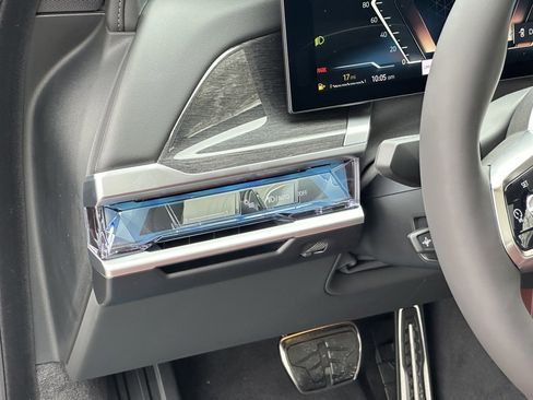 Used 2025 BMW 760i xDrive image 10