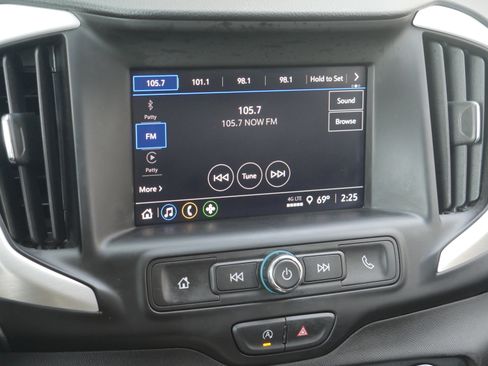 Used 2024 GMC Terrain SLE w/ Driver Convenience Package AWD/4WD image 10