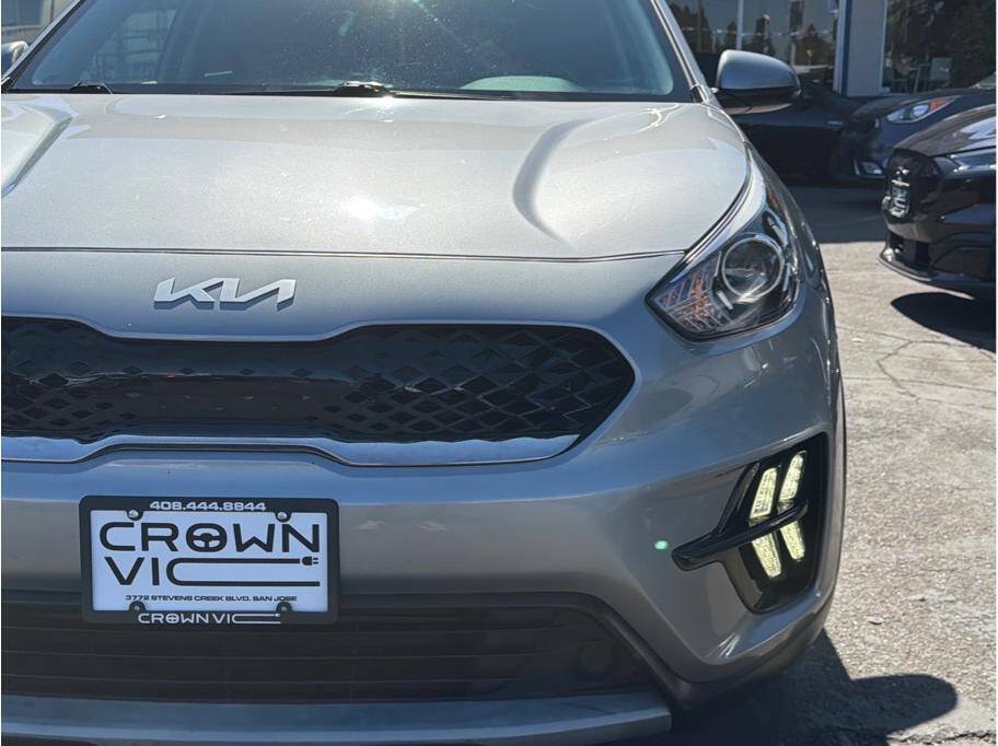Used 2022 Kia Niro LXS FWD image 26