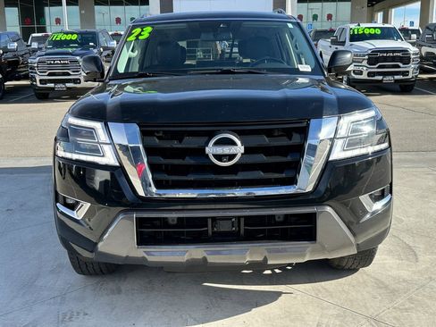 Used 2023 Nissan Armada SL w/ Captain's Chairs Package image 10