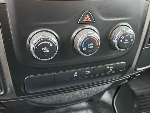 Used 2018 RAM 2500 Tradesman w/ Popular Equipment Group image 27