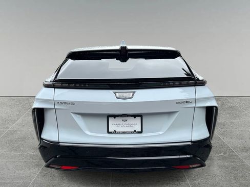 New 2026 Cadillac Lyriq Sport w/ LPO, Floor Liner Package AWD/4WD image 4