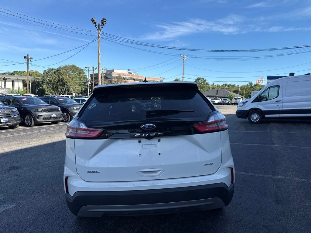 Used 2023 Ford Edge SEL w/ Convenience Package AWD/4WD image 4