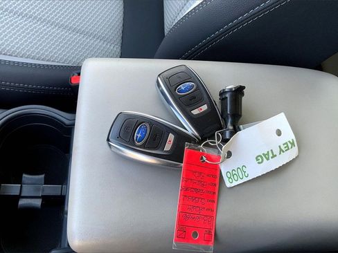 Used 2024 Subaru Forester Premium image 35