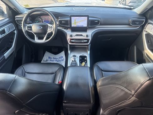 Used 2023 Ford Explorer XLT w/ Equipment Group 202A image 26