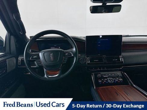 Certified 2023 Lincoln Navigator L Reserve image 25