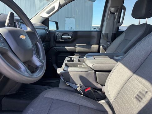 Used 2024 Chevrolet Silverado 1500 Custom image 11