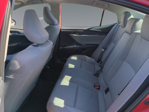 Used 2025 Toyota Camry LE image 13