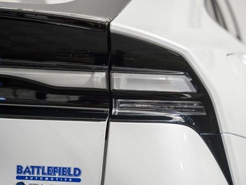 New 2026 Toyota Prius Plug-In Hybrid FWD image 8