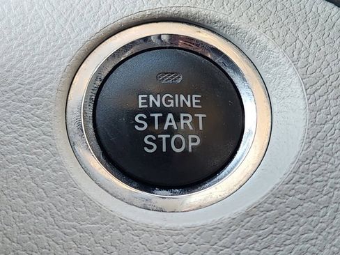 Used 2017 Toyota Sienna XLE Premium image 22