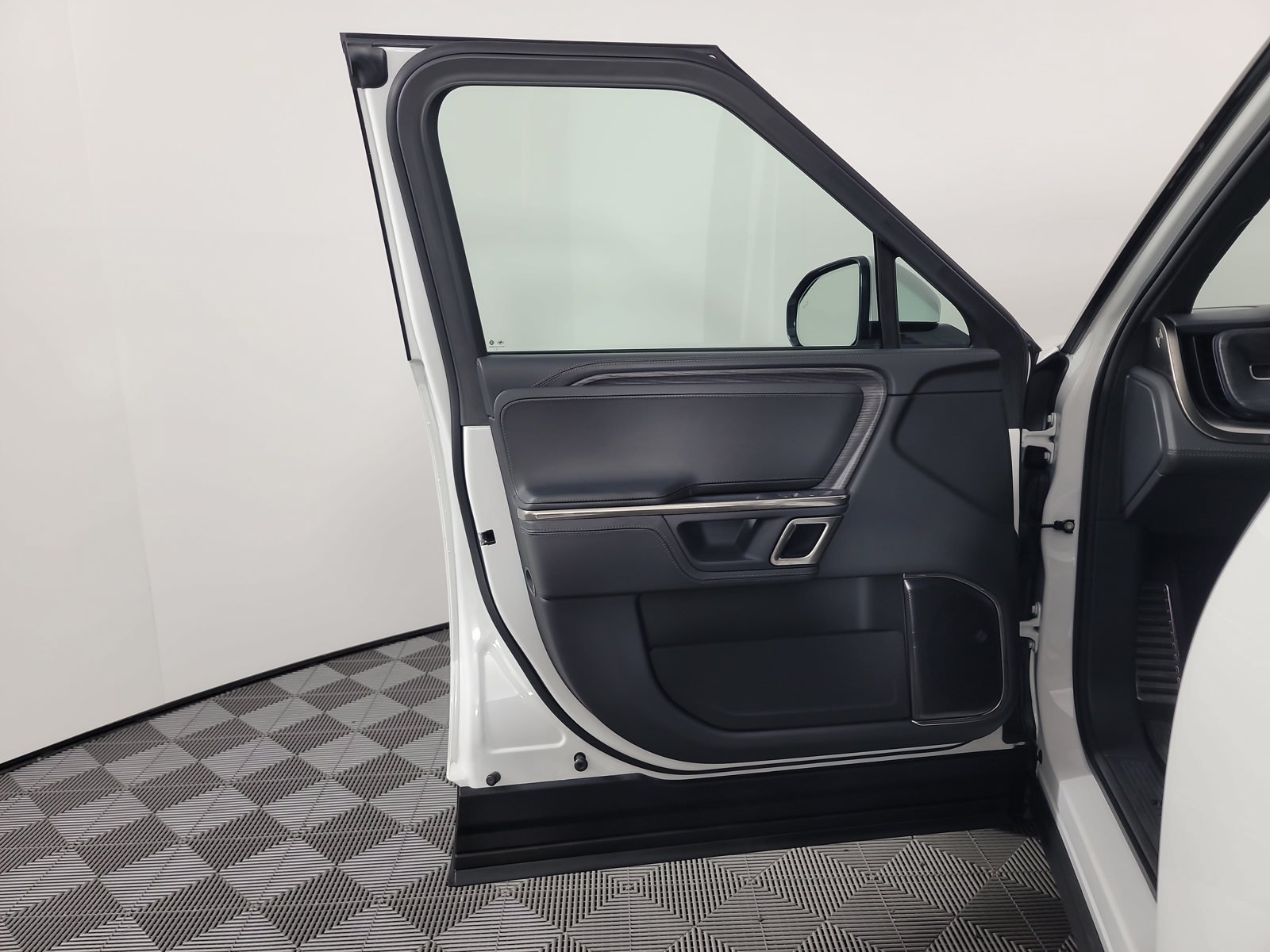 Used 2023 Rivian R1T Adventure Quad AWD/4WD image 16