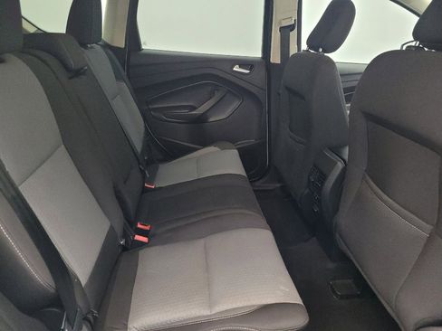 Used 2018 Ford Escape SE FWD image 19
