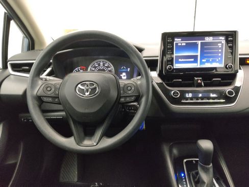 Used 2021 Toyota Corolla LE FWD image 22