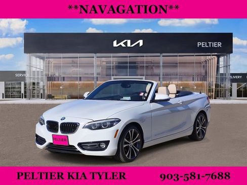 Used 2018 BMW 230i Convertible image 3