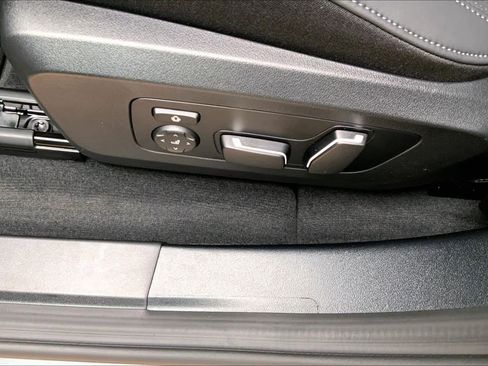 New 2026 BMW X3 xDrive30 w/ Premium Package image 16